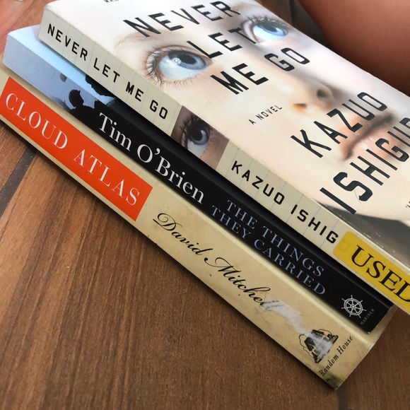 🍍3 for 25🍍 Book bundle - Picture 5 of 5